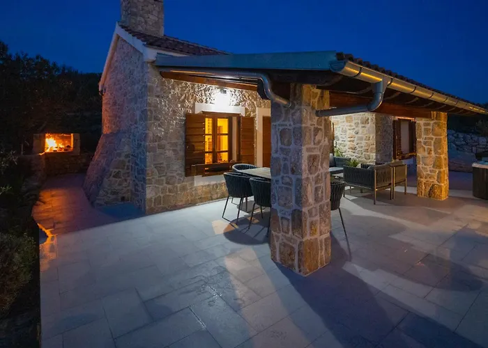 Holiday Home Svemir