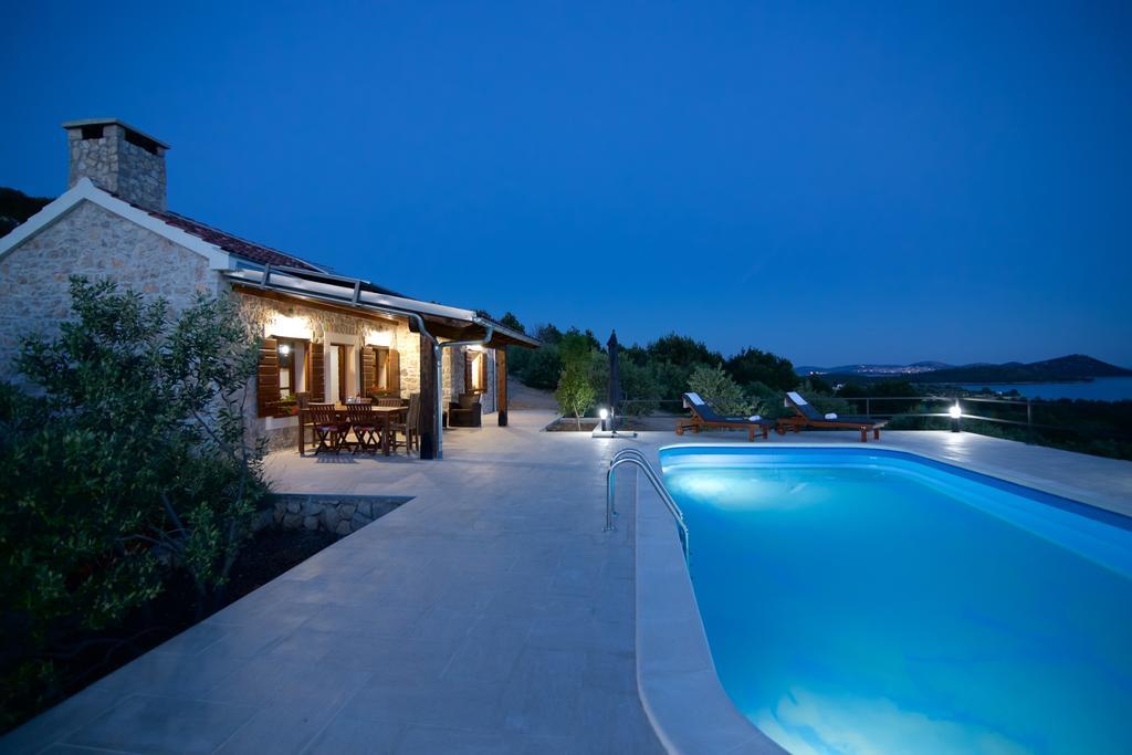Casa vacanze Svemir Drage
